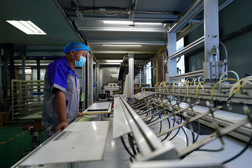 河北宁晋 智能制造促进光伏产业快速发展